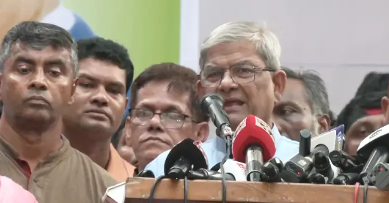 কথা বলছেন মহাসচিব মির্জা ফখরুল ইসলাম আলমগীর